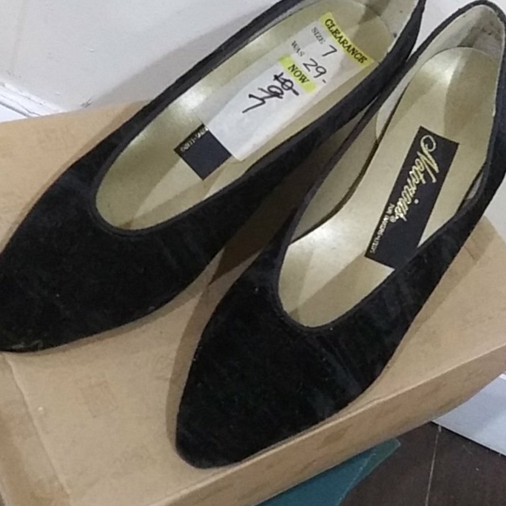 Suede heels